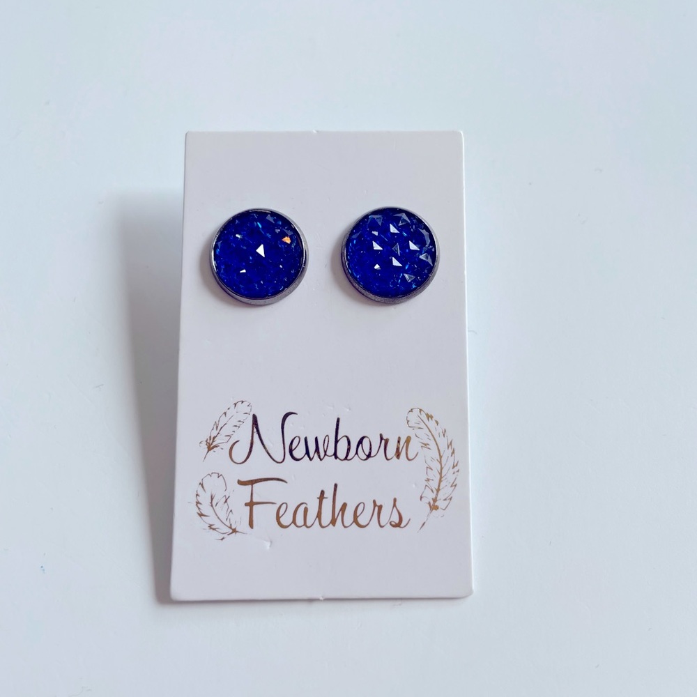 Newborn feathers earrings cobalt blue & gun metal